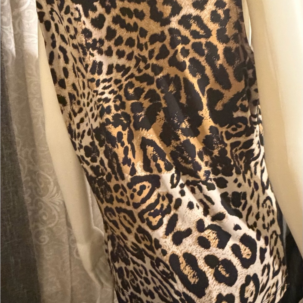 Calvin Klein Animal Print Top - Picture 4 of 14
